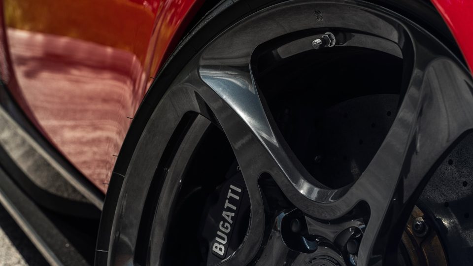 Bugatti Veyron | on ANRKY XR-105 | Mirror Polished Smoked