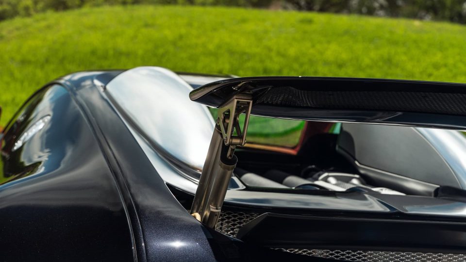 Bugatti Veyron | on ANRKY XR-105 | Mirror Polished Smoked