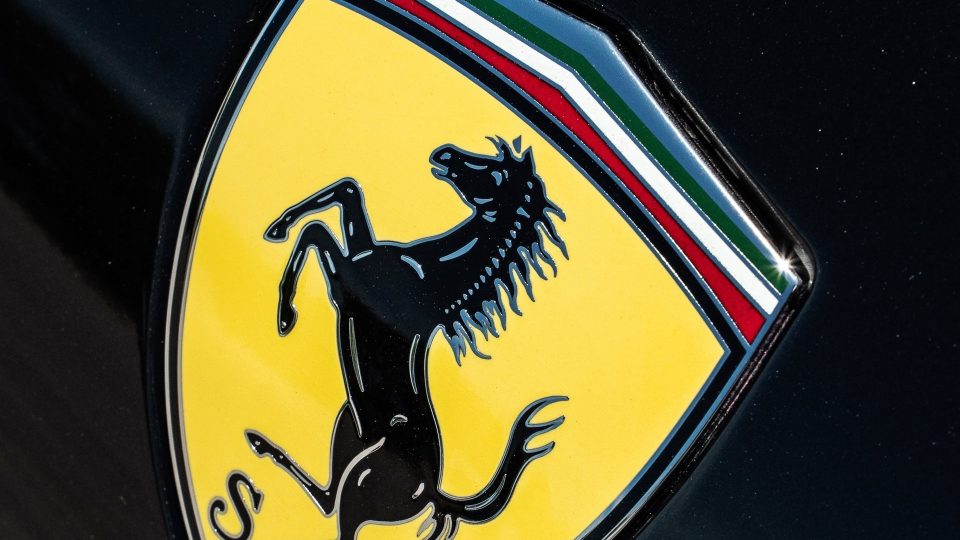 Ferrari F8 Tributo – RETROSeries RS7.3
