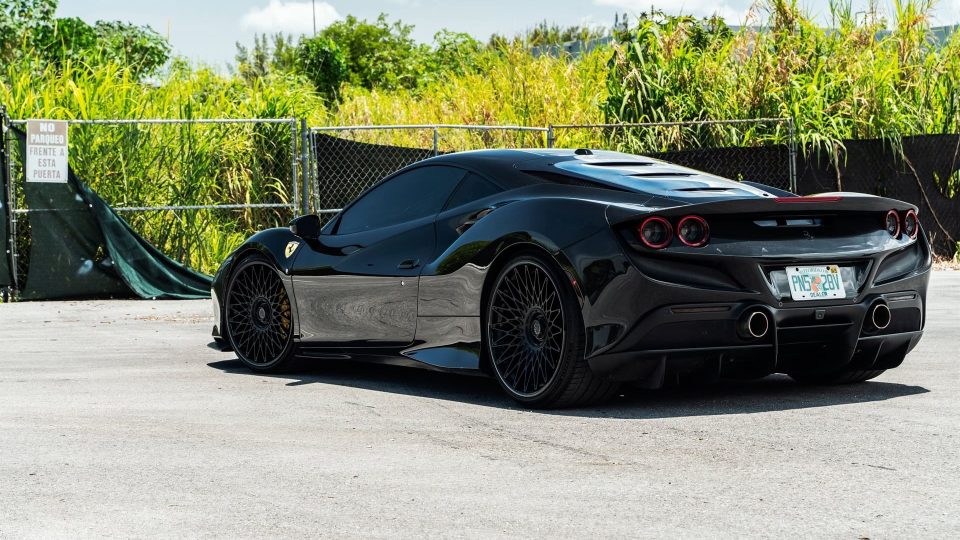 Ferrari F8 Tributo – RETROSeries RS7.3