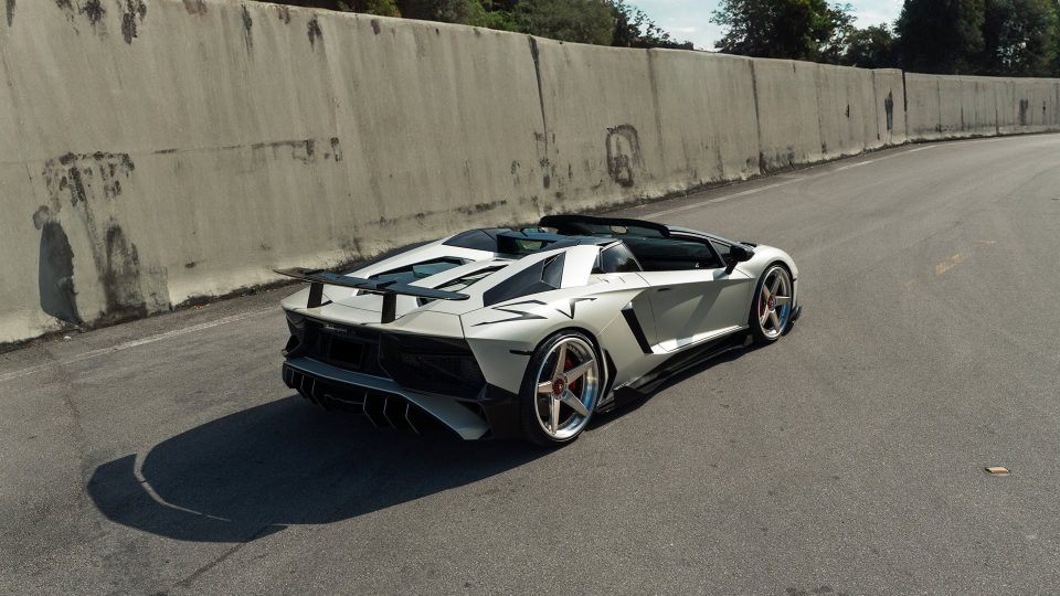 Lamborghini Aventador SV Roadster – RETROSeries RS5.3