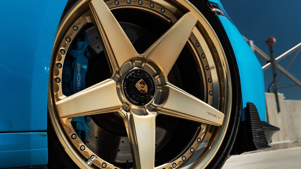Mansory Porsche 992 | Rivera Blue | on ANRKY RS5.3 | Satin Mirror Polished Gold