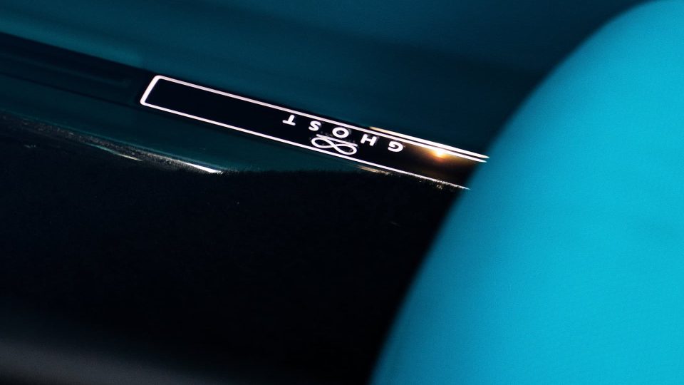 Urban Automotive Rolls-Royce Ghost | on ANRKY RF-182  | Gloss Black