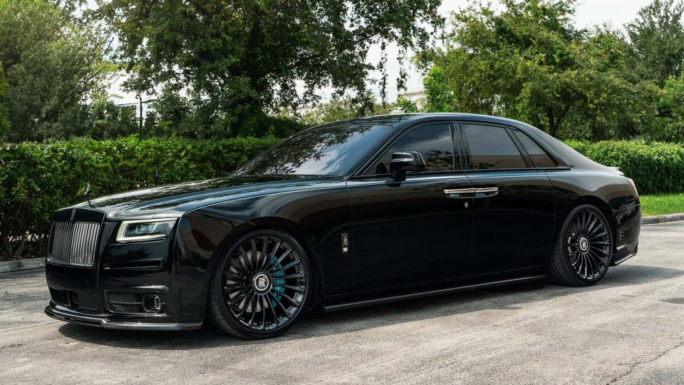 Urban Automotive Rolls-Royce Ghost | on ANRKY RF-182  | Gloss Black