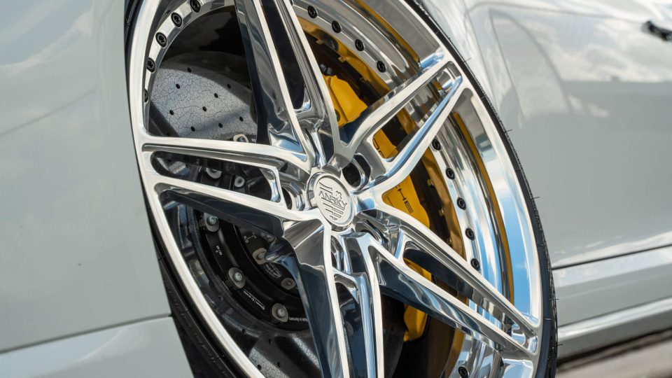 Porsche 992 Turbo – AN27 SeriesTWO