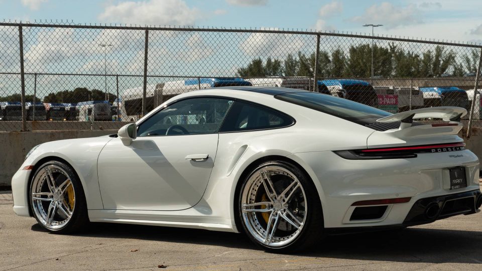 Porsche 992 Turbo – AN27 SeriesTWO
