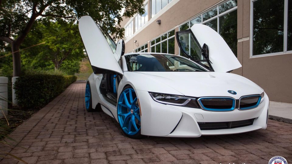 HRE P101 | BMW i8 White Carbon