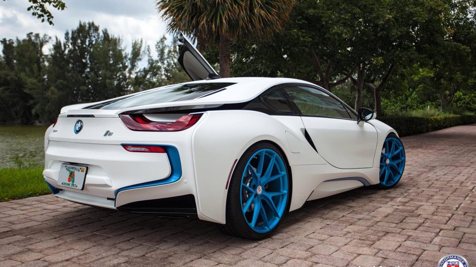HRE P101 | BMW i8 White Carbon