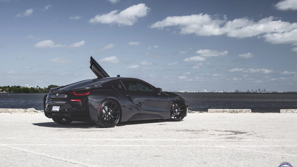 HRE P101 – Black Out | BMW i8