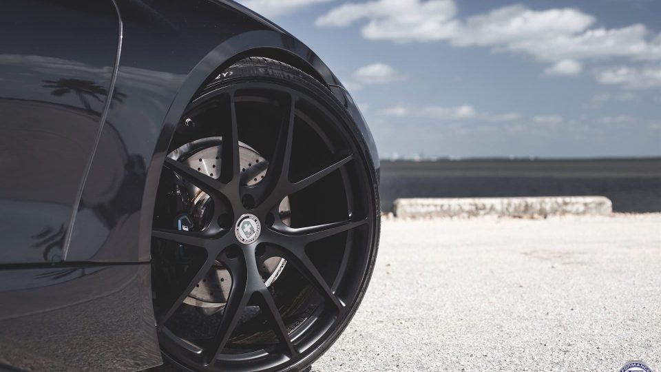 HRE P101 – Black Out | BMW i8