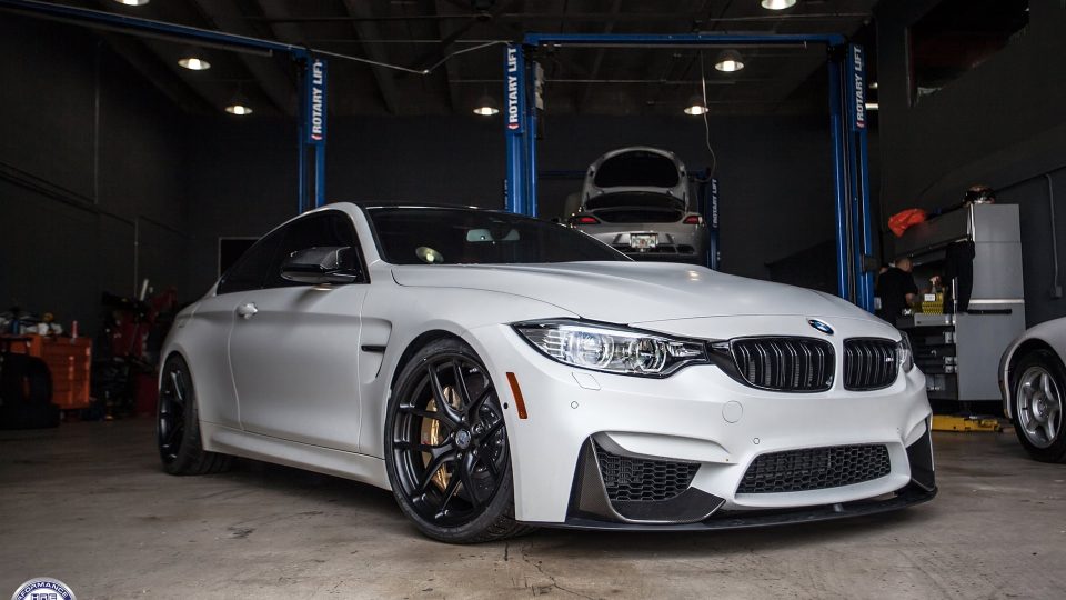 HRE R101+Akrapovic | BMW M4