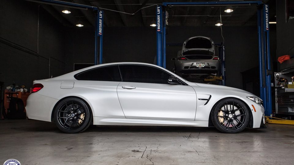 HRE R101+Akrapovic | BMW M4