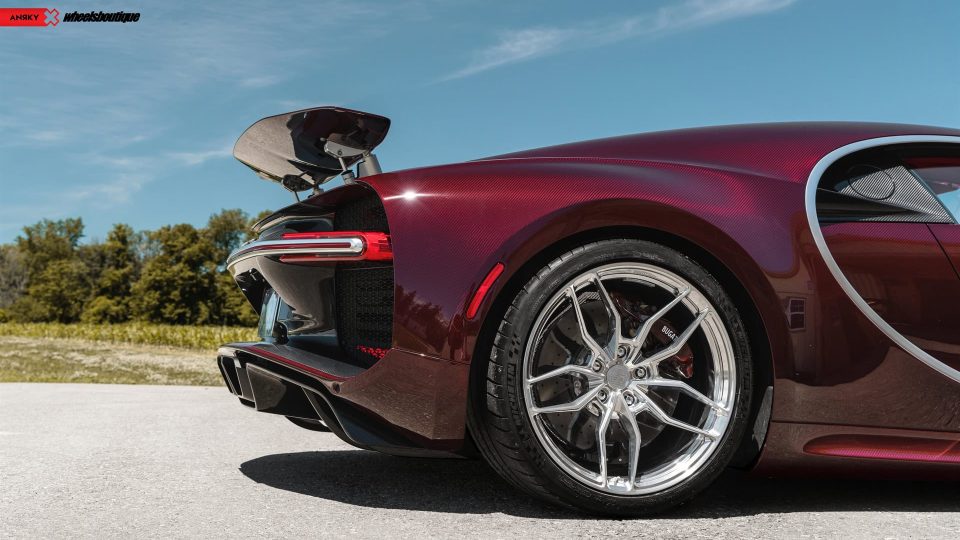 Bugatti Chiron | on ANRKY AN11 | Two-tone: Brushed Face with Polished Clear Windows