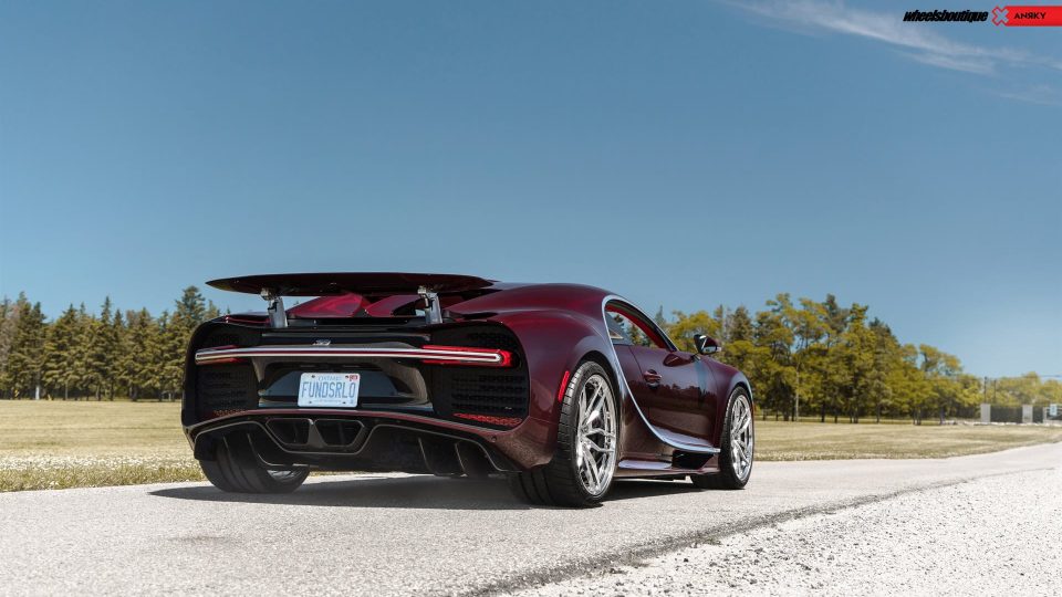 Bugatti Chiron | on ANRKY AN11 | Two-tone: Brushed Face with Polished Clear Windows