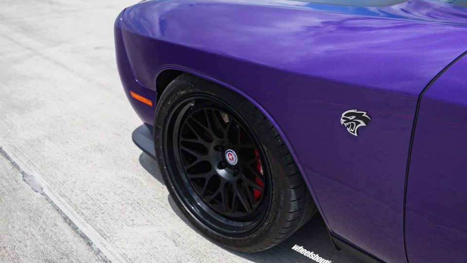 HRE Classic 300 | Dodge Challenger Hellcat (Widebody)