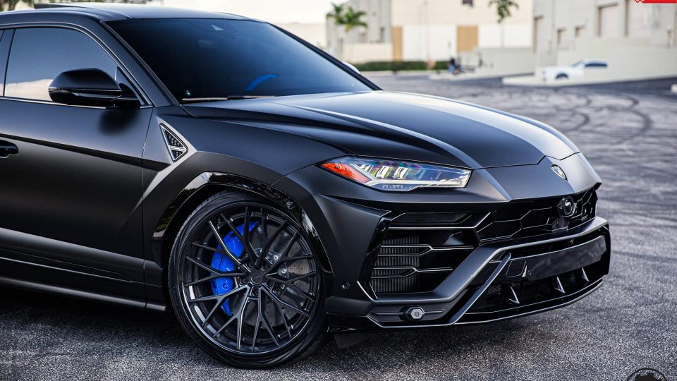 ANRKY AN30 | Black Lamborghini Urus