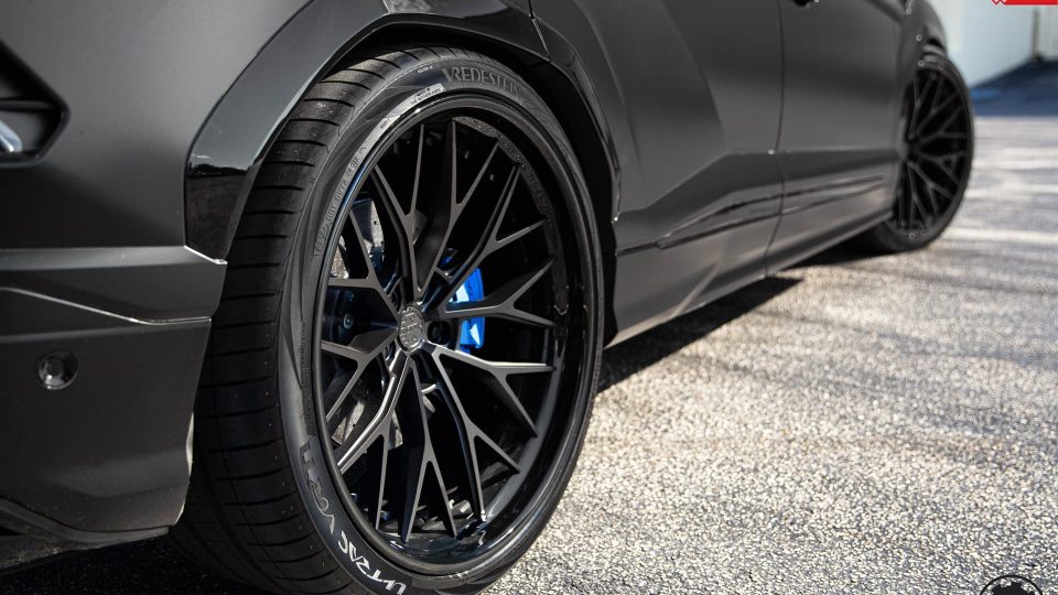 ANRKY AN30 | Black Lamborghini Urus