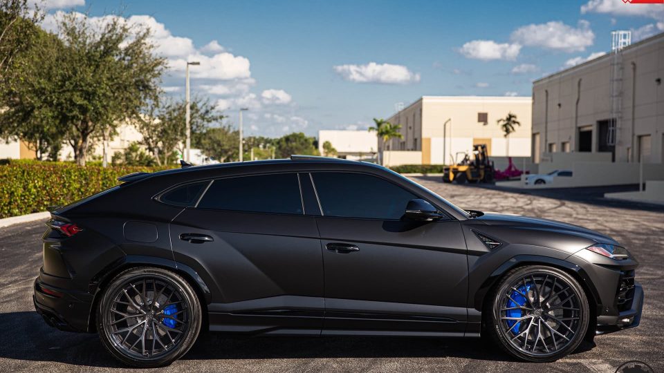 ANRKY AN30 | Black Lamborghini Urus