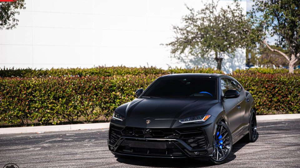 ANRKY AN30 | Black Lamborghini Urus