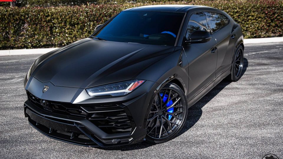 ANRKY AN30 | Black Lamborghini Urus
