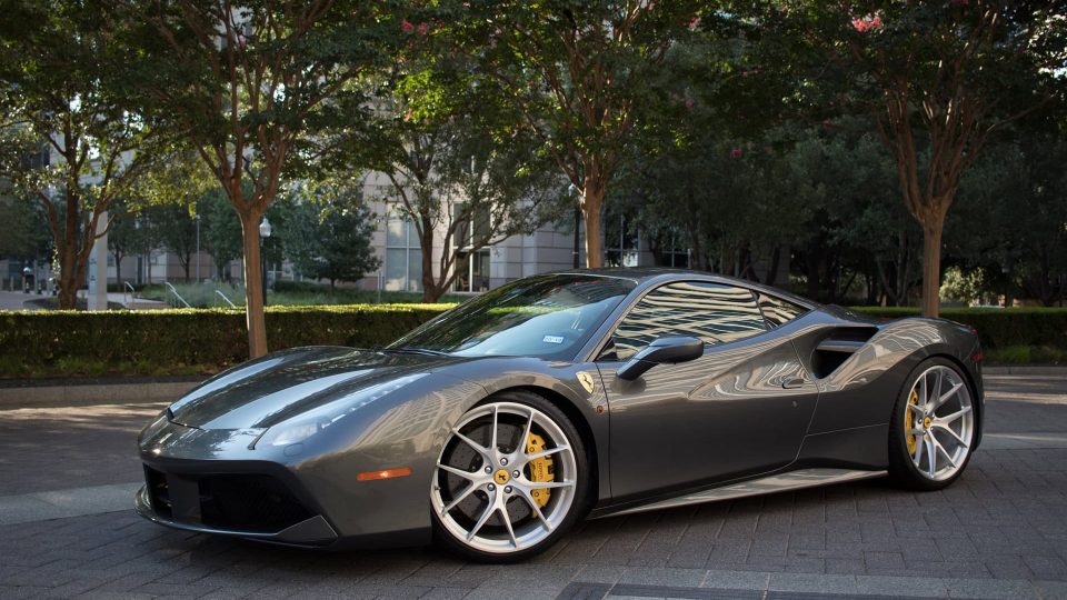 Ferrari 488 GTB | Grigio Silverstone | on HRE P101 | Brushed Clear