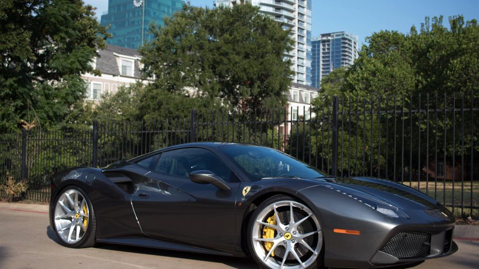 Ferrari 488 GTB | Grigio Silverstone | on HRE P101 | Brushed Clear