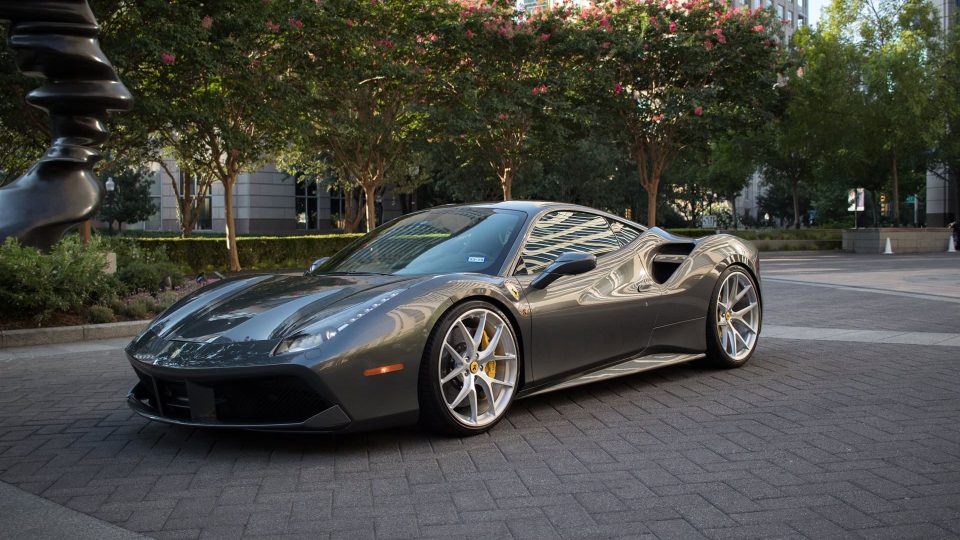 Ferrari 488 GTB | Grigio Silverstone | on HRE P101 | Brushed Clear