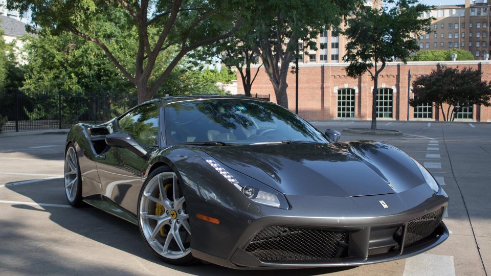 Ferrari 488 GTB | Grigio Silverstone | on HRE P101 | Brushed Clear