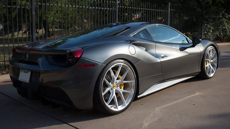 Ferrari 488 GTB | Grigio Silverstone | on HRE P101 | Brushed Clear