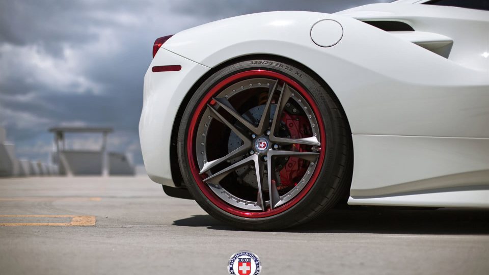 Ferrari 488 | Bianco Avus | on HRE S207 | Frozen Polished Dark Clear