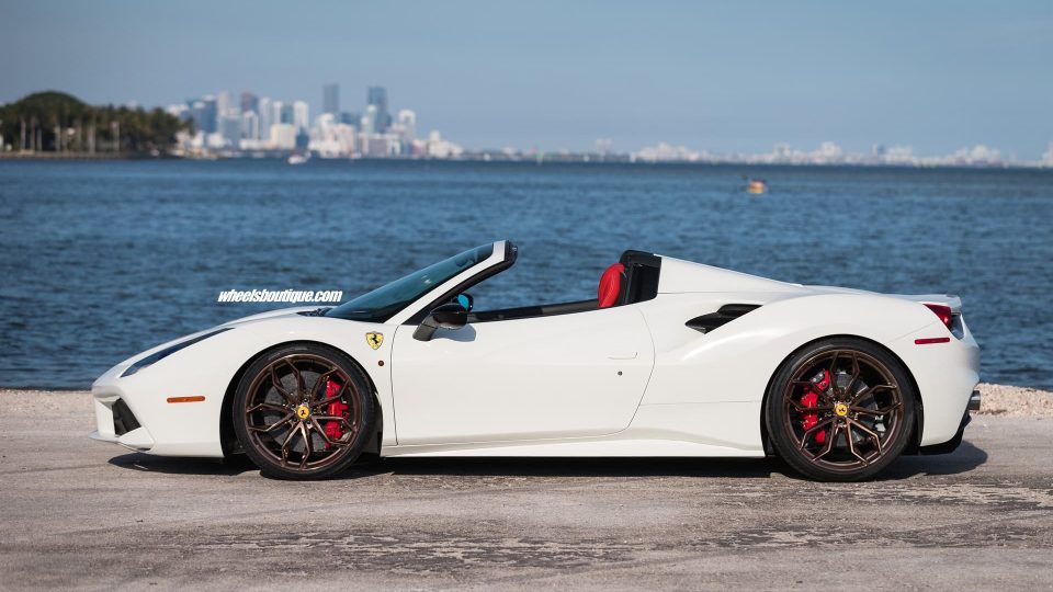 Ferrari 488 Spyder | Bianco Avus | on HRE P201 | Polished Bronze