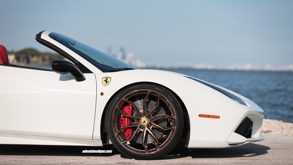 Ferrari 488 Spyder | Bianco Avus | on HRE P201 | Polished Bronze