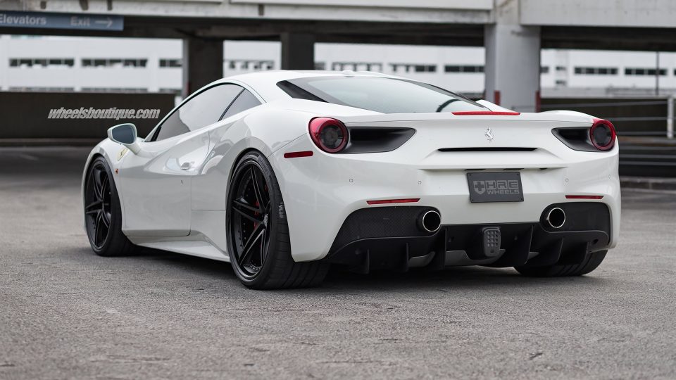 Ferrari 488 | Bianco Avus | on HRE S207 | Satin Black