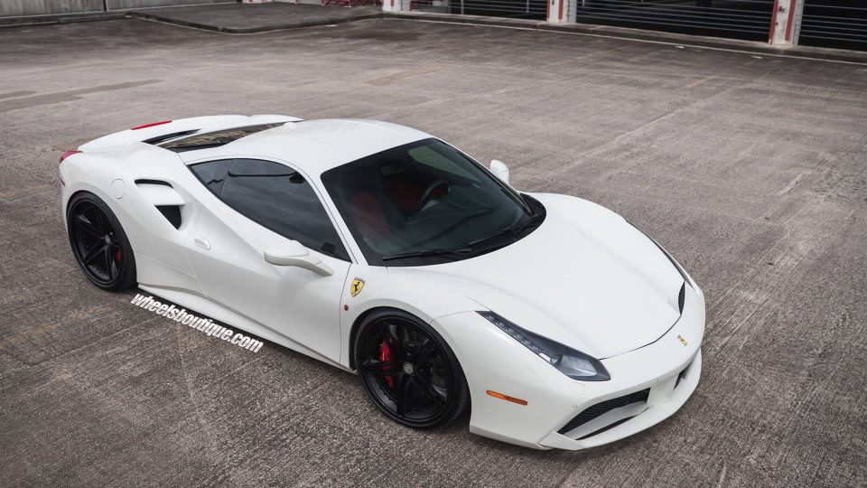 Ferrari 488 | Bianco Avus | on HRE S207 | Satin Black