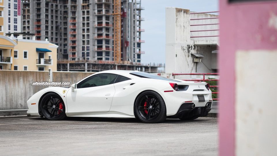Ferrari 488 | Bianco Avus | on HRE S207 | Satin Black