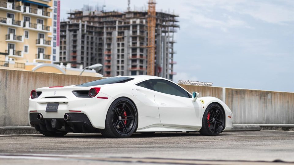 Ferrari 488 | Bianco Avus | on HRE S207 | Satin Black