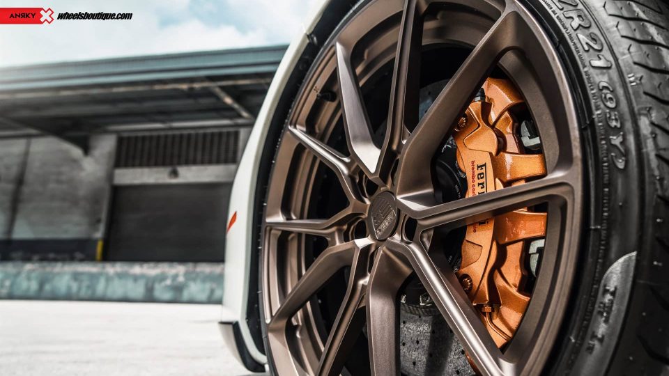 Ferrari 488 Spider | Bianco Avus | on ANRKY AN22 | Satin Bronze