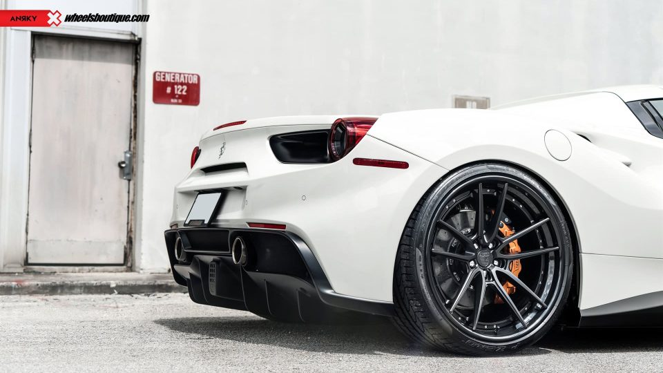 Ferrari 488 Spider | Bianco Avus | on ANRKY AN34 | Satin Black
