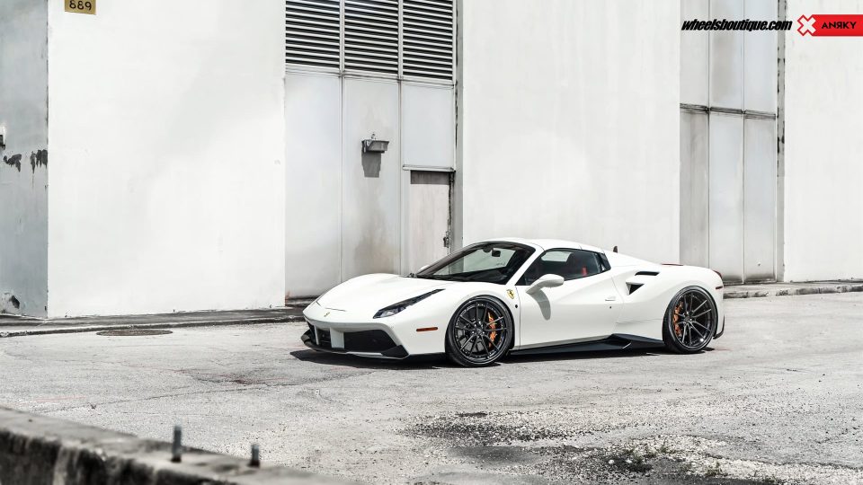 Ferrari 488 Spider | Bianco Avus | on ANRKY AN34 | Satin Black