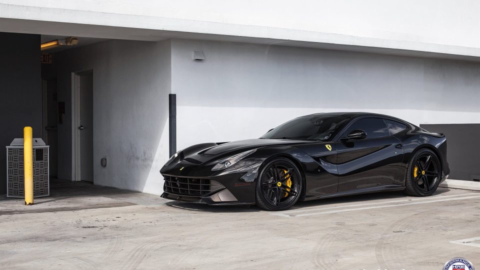 HRE S207 – All Black | Ferrari F12