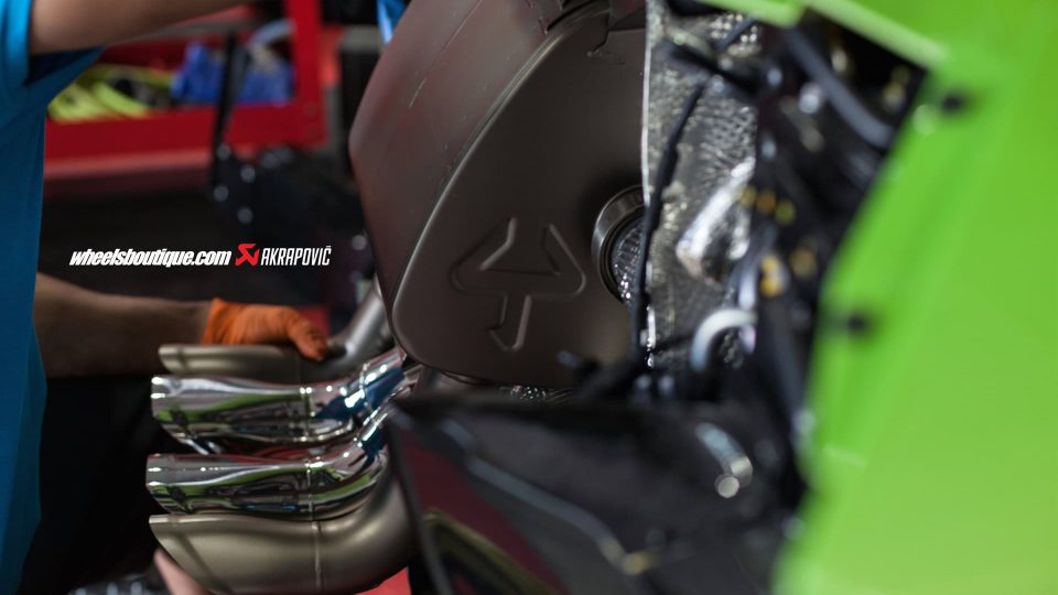 Lamborghini Aventador Akrapovic Exhaust Install