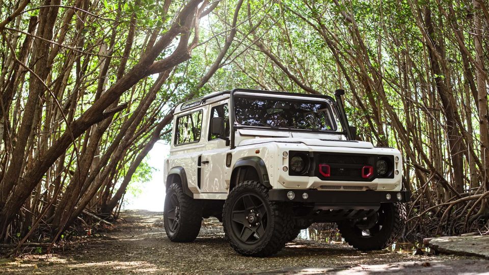 Land Rover Defender – Kahn Design WideBody