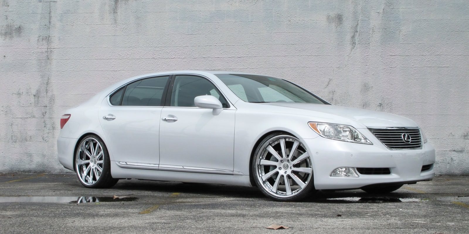Lexus LS460 On HRE 990R | Wheels Boutique