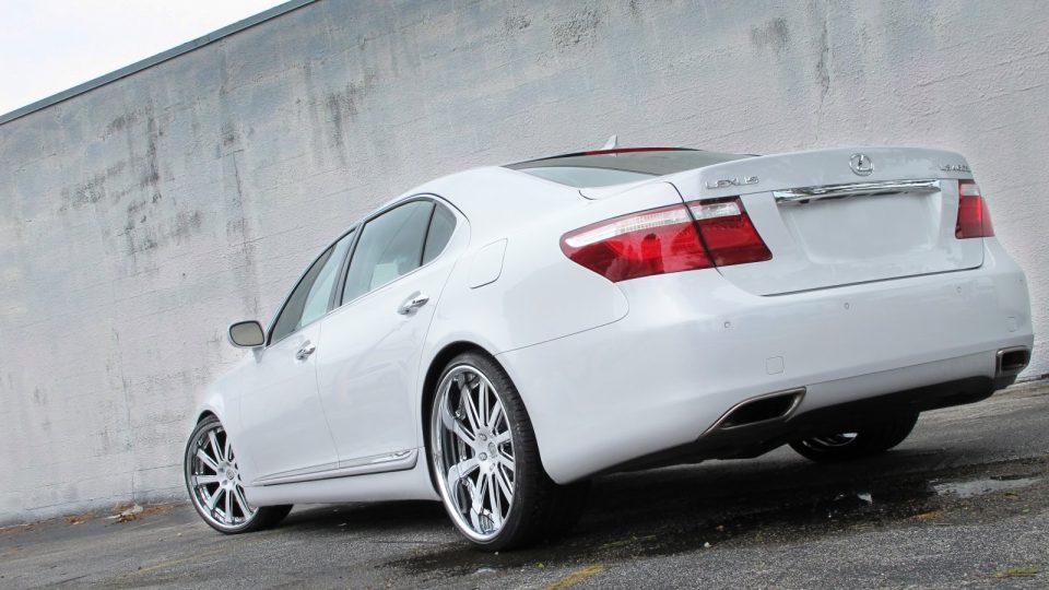 Lexus LS460 On HRE 990R