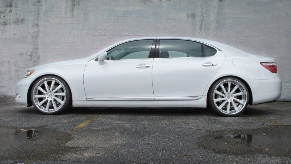Lexus LS460 On HRE 990R