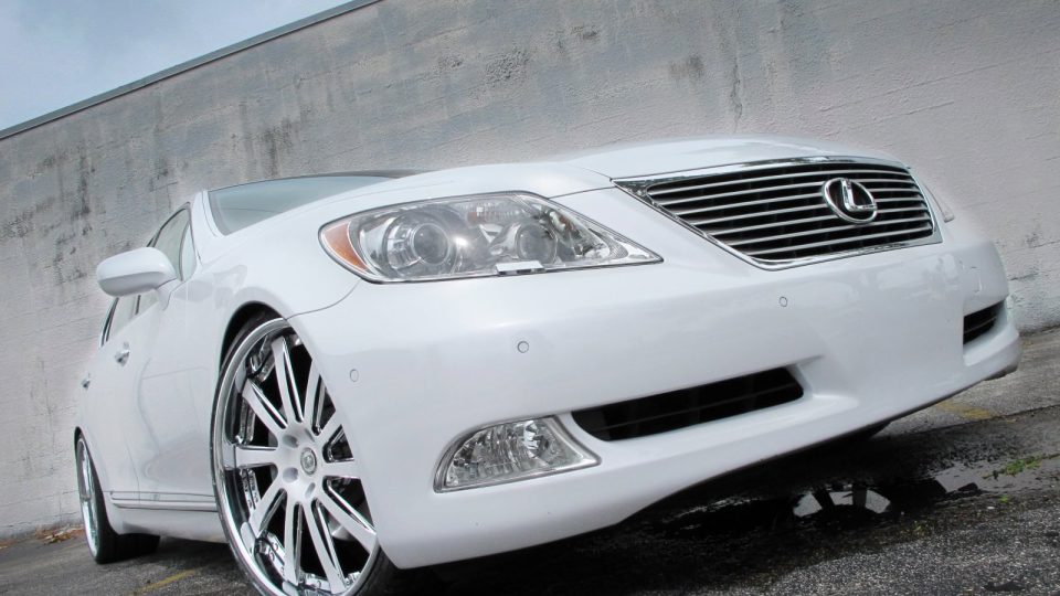 Lexus LS460 On HRE 990R