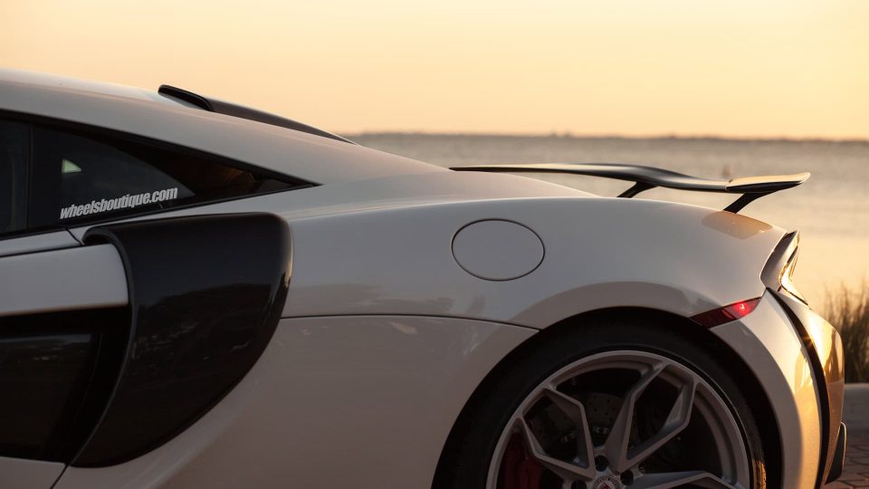 HRE P201 w/ Novitec Full Carbon Aero Kit | Mclaren 570S