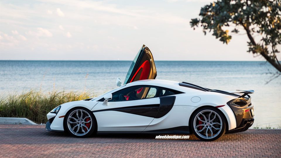 HRE P201 w/ Novitec Full Carbon Aero Kit | Mclaren 570S