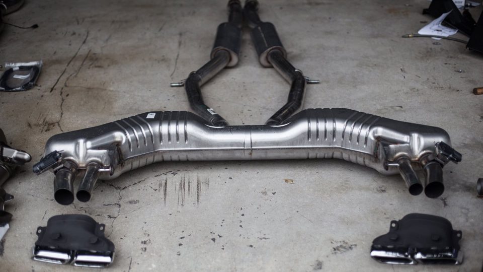 HRE P104 with Akrapovic Exhaust | Mercedes S63 AMG Cabrio