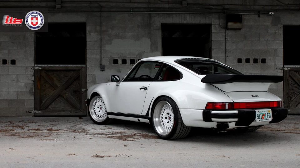 PORSCHE 930 TURBO ON HRE 501